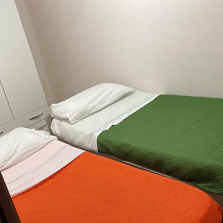 Casa Emilia Apartment Napoli Bagian luar foto